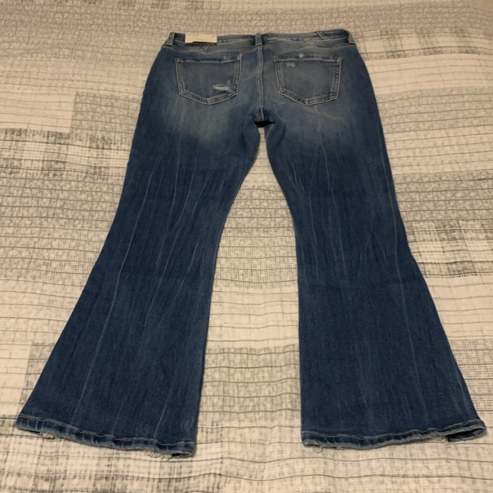 KanCan size 11/29 low rise crop flare blue jeans NWT - Picture 4 of 7